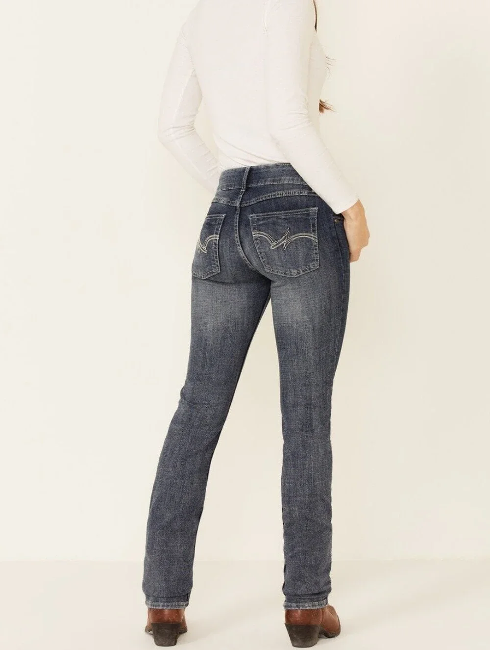 New Wrangler Women's Medium Wash Straight Leg Jeans Size 31 Size 11 (11x36)